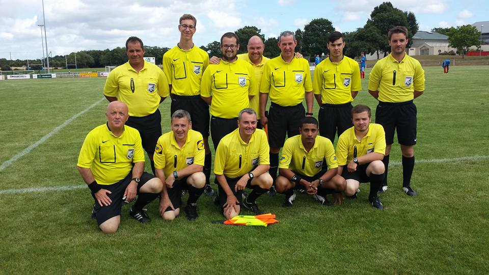 Tous le meme but arbitres